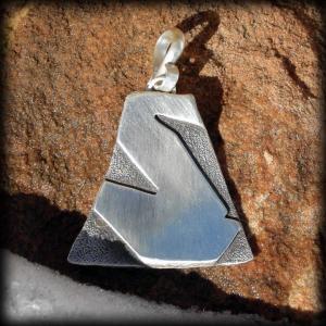 Pendant 1